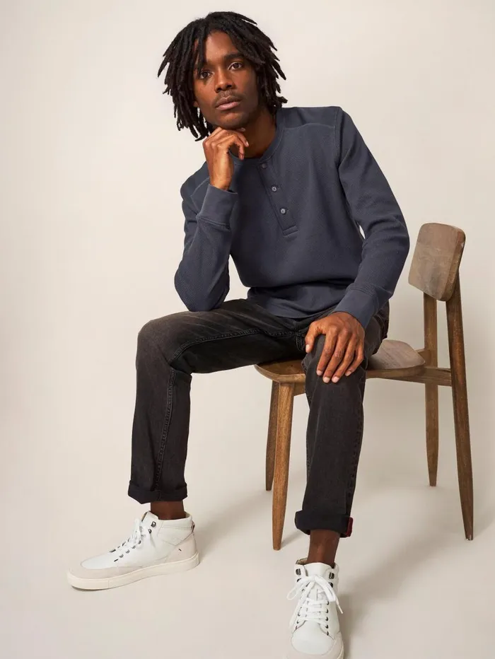 White Stuff TSHIRTS Porter Waffle Henley Dark Grey 8211 Men White Stuff TSHIRTS Porter Waffle Henley Dark Grey 8211 Men