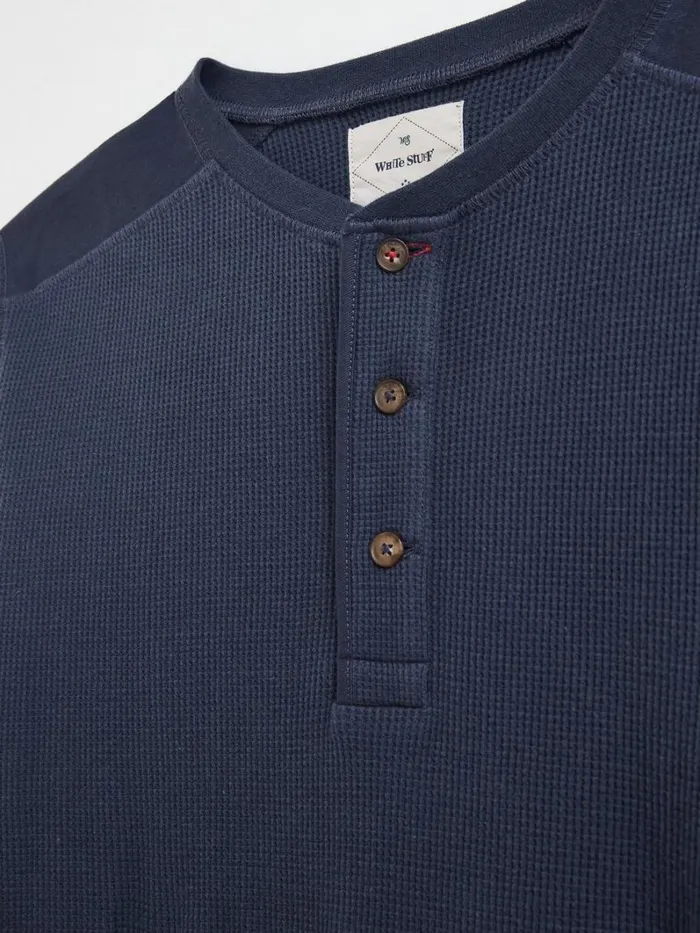 White Stuff TSHIRTS Porter Waffle Henley Dark Navy 8211 Men White Stuff TSHIRTS Porter Waffle Henley Dark Navy 8211 Men