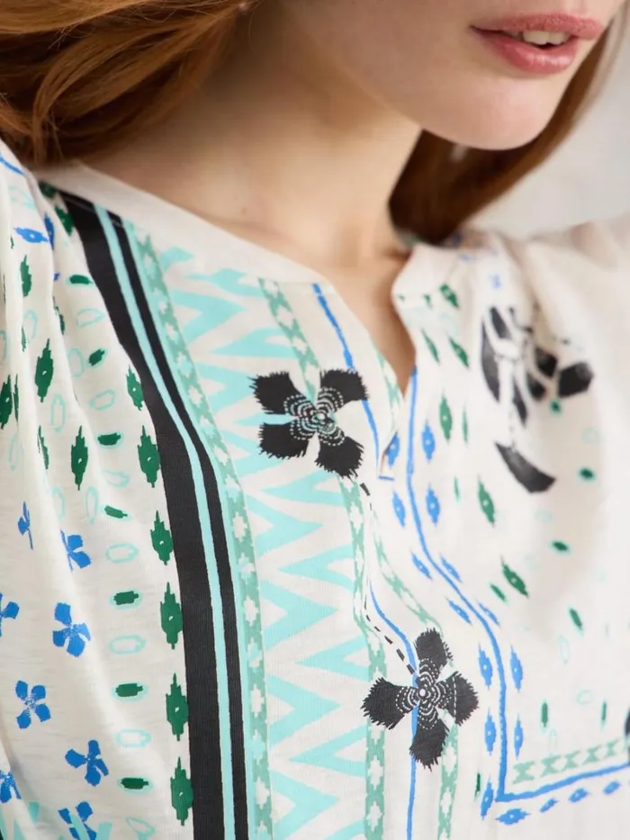 White Stuff TOPS and TEES NELLY NOTCH NECK COTTON TEE White Print 8211 Women White Stuff TOPS and TEES NELLY NOTCH NECK COTTON TEE White Print 8211 Women