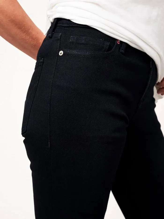 White Stuff TROUSERS Brooke Straight Jean Black Denim 8211 Women White Stuff TROUSERS Brooke Straight Jean Black Denim 8211 Women