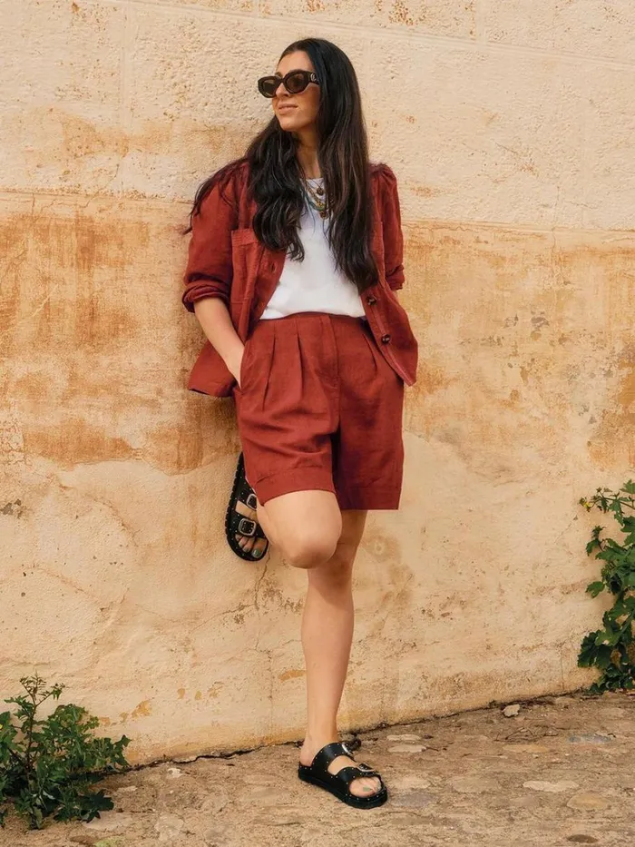 White Stuff TROUSERS Una Shorts Dk Red 8211 Women White Stuff TROUSERS Una Shorts Dk Red 8211 Women