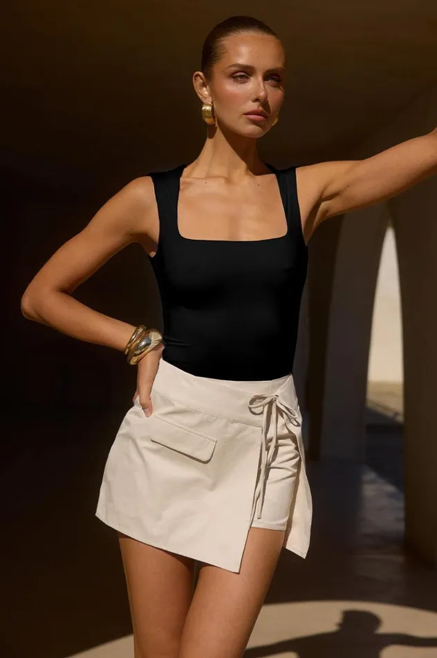 Women Basic Runaway The Label REIGN TOP Black