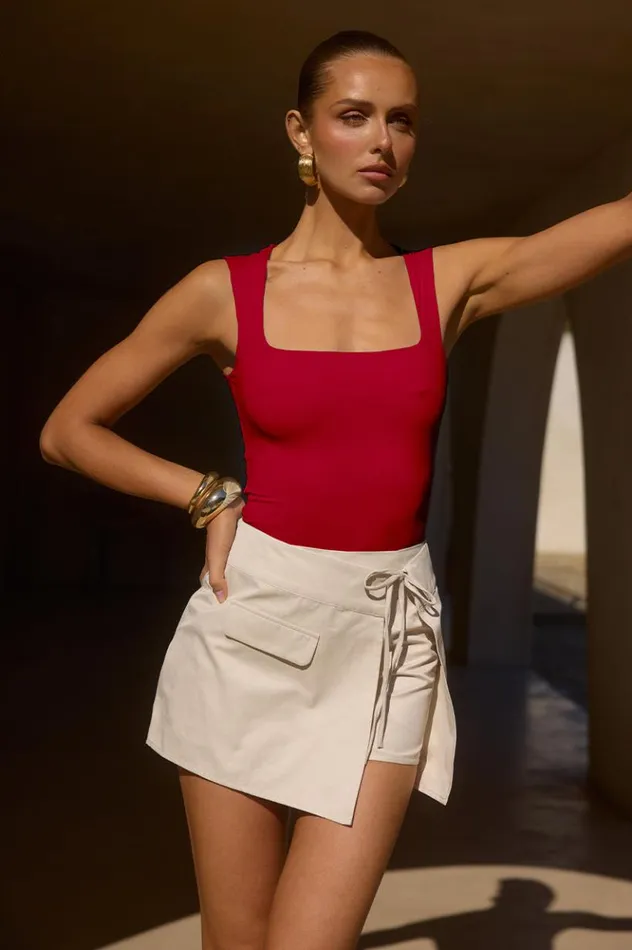 Women Basic Runaway The Label REIGN TOP Cherry Red