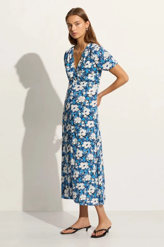 Women Bellavista Midi Dress Vita Bella Floral Blue Exclusive 8211 Final Sale Faithfull The Brand Dresses Women Bellavista Midi Dress Vita Bella Floral Blue Exclusive 8211 Final Sale Faithfull The Brand Dresses