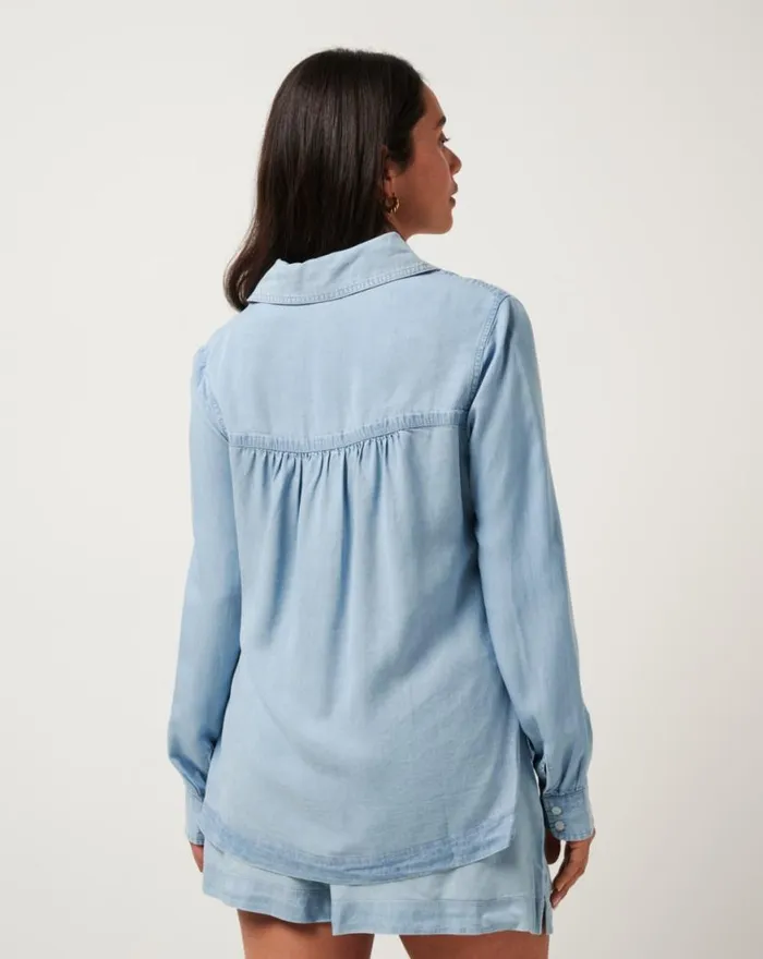 Women CHAMBRAY BUTTON DOWN LONG SLEEVE Light Wash TravisMathew Shirts and Tops