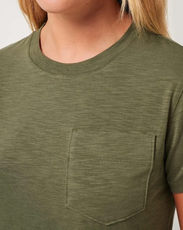 Women CLOUD CREW POCKET TEE Clover TravisMathew Tees