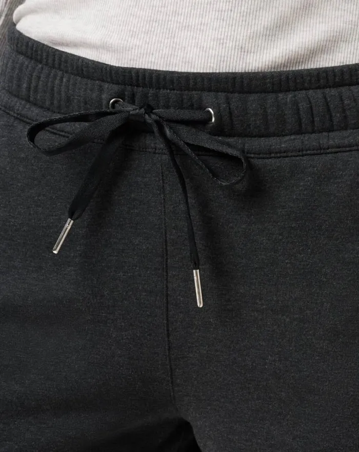 Women CLOUD FLEECE SHORT 20 Heather Black TravisMathew Shorts