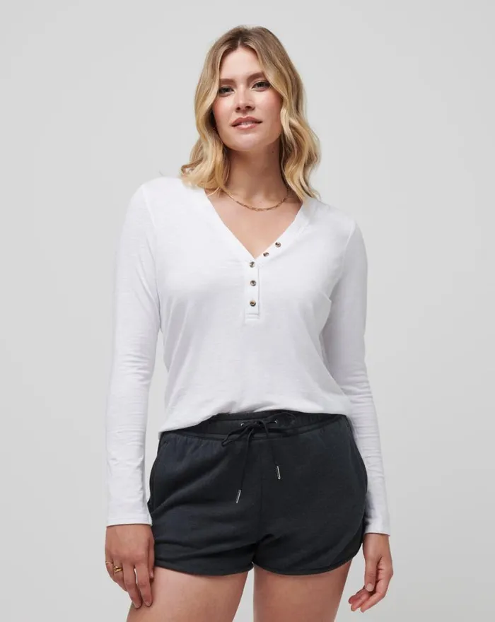 Women CLOUD JERSEY HENLEY White TravisMathew Tees