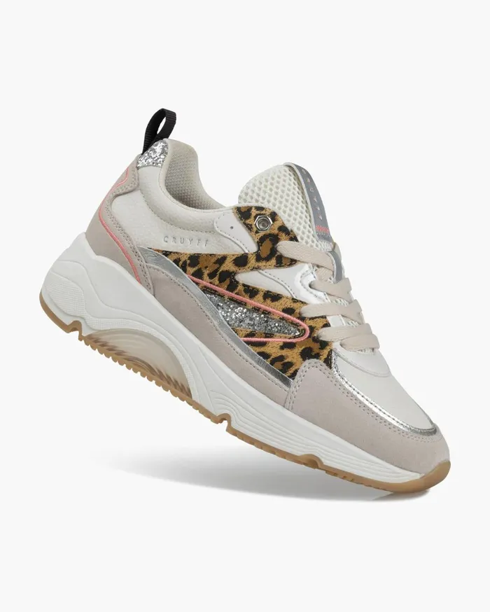 Women Cruyff Sneakers Madina 8211 Tumbled LeatherSued Crme Women Cruyff Sneakers Madina 8211 Tumbled LeatherSued Crme