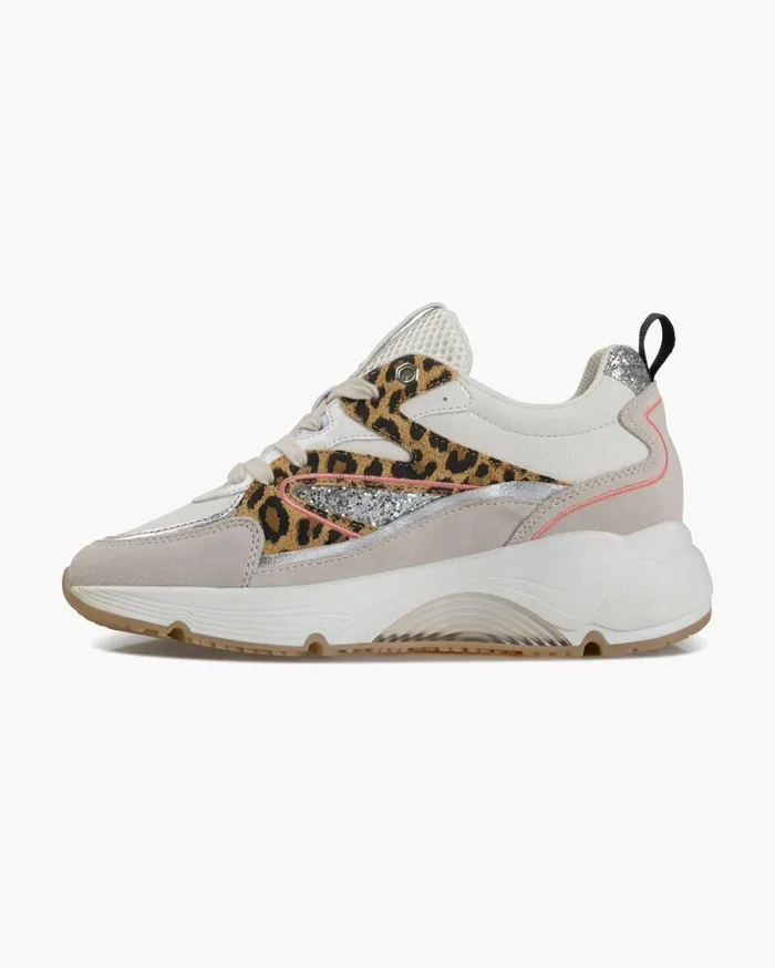 Women Cruyff Sneakers Madina 8211 Tumbled LeatherSued Crme Women Cruyff Sneakers Madina 8211 Tumbled LeatherSued Crme