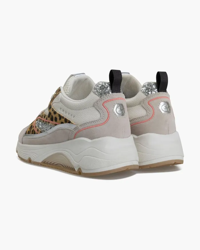Women Cruyff Sneakers Madina 8211 Tumbled LeatherSued Crme Women Cruyff Sneakers Madina 8211 Tumbled LeatherSued Crme