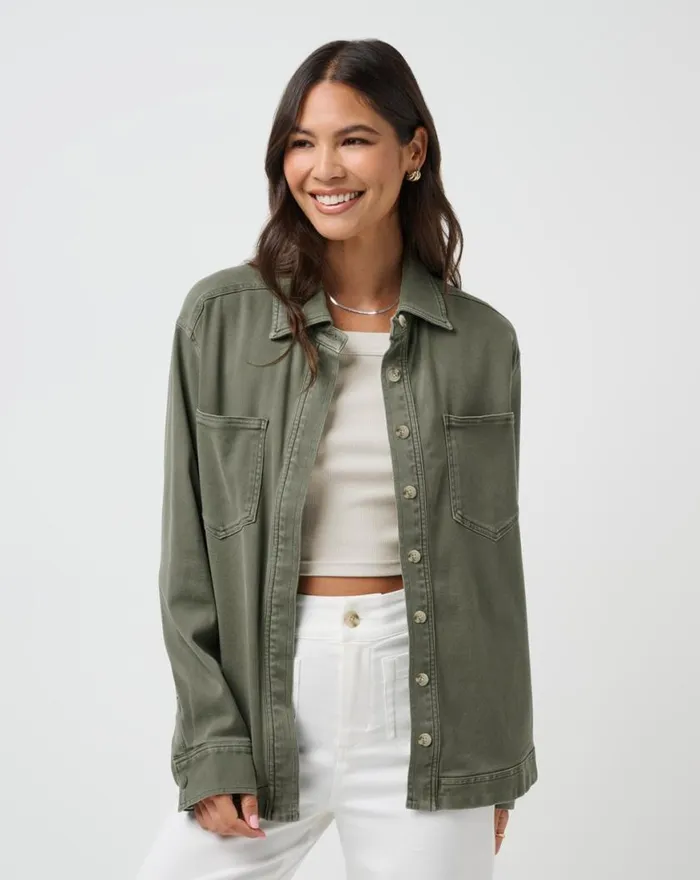 Women EVERYDAY BUTTON DOWN Clover TravisMathew Shirts and Tops