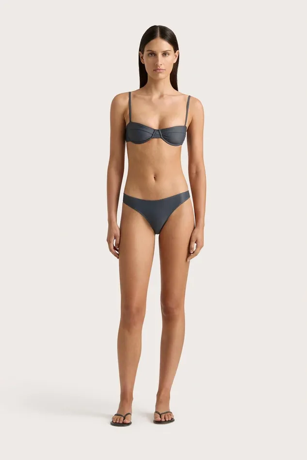 Women Farrah Bikini Top Charred Navy Faithfull The Brand Swim Women Farrah Bikini Top Charred Navy Faithfull The Brand Swim