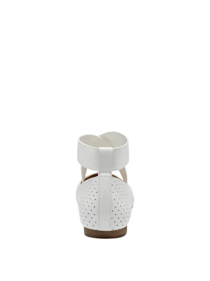 Women Flats Jessica Simpson Mandalaye Ballet Flat In White Perforated Bright White
