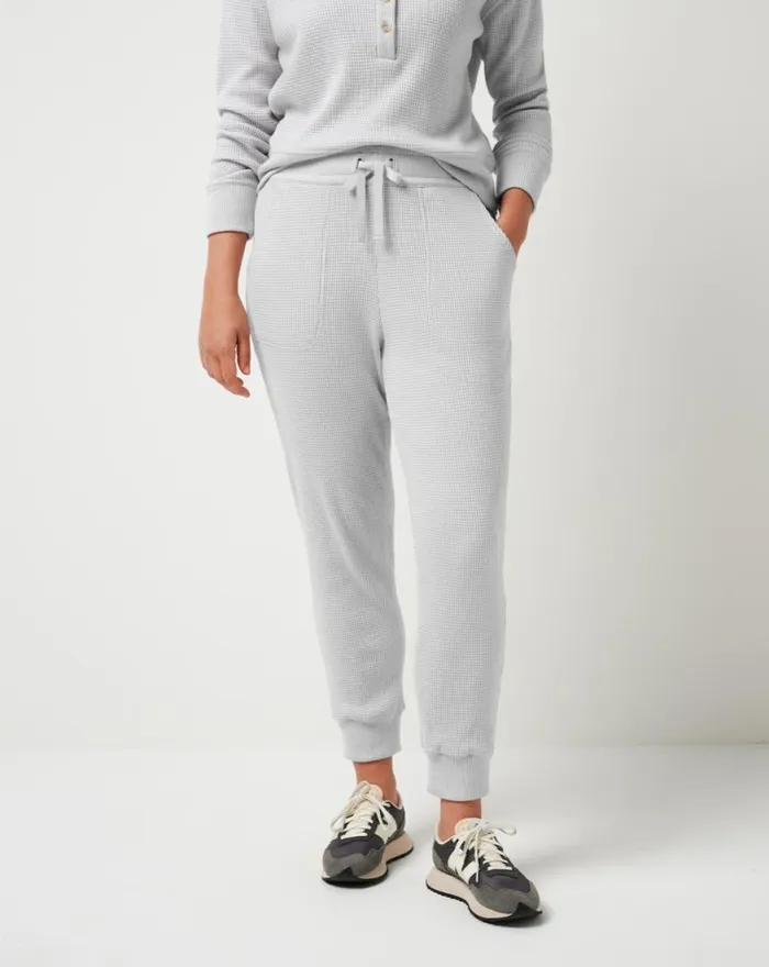 Women LONG WEEKEND JOGGER Heather Light Grey TravisMathew Pants