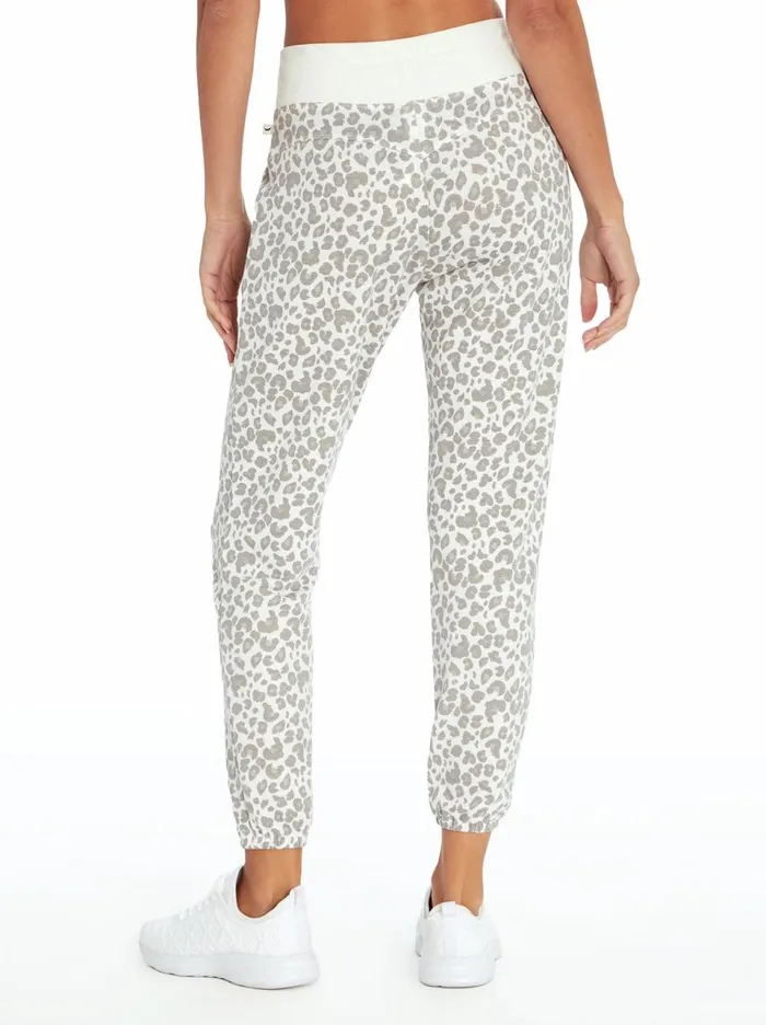 Women Loungewear Jessica Simpson Felicity Jogger In Silver Filigree Painted Leopard Silver Filigree Painted Leopard