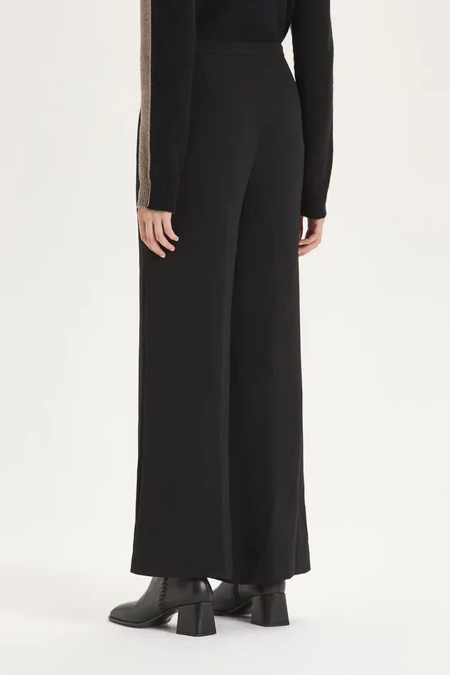 Women Malparmi Trousers Sabl Crepe Trousers Black