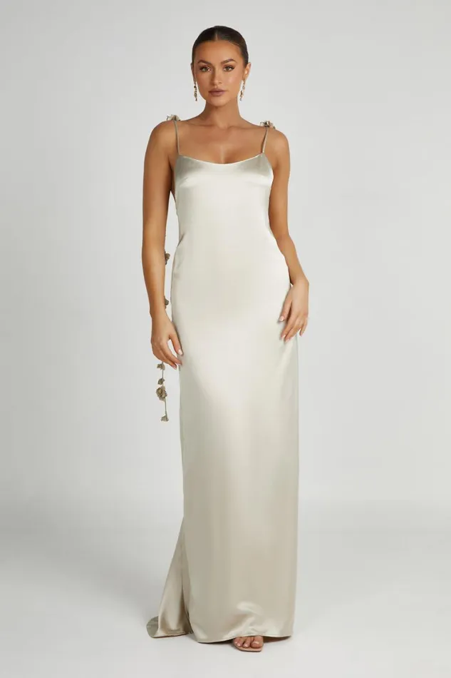 Women Meshki Dresses Elenora Rose Gown 8211 Champagne