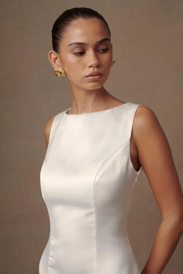 Women Meshki Dresses Fontanne Satin Wedding Gown 8211 White