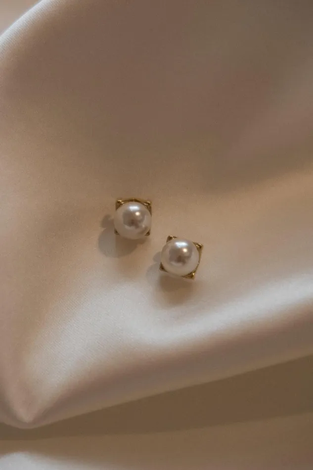 Women Meshki Jewellery Lovestruck Pearl Earrings 8211 Gold