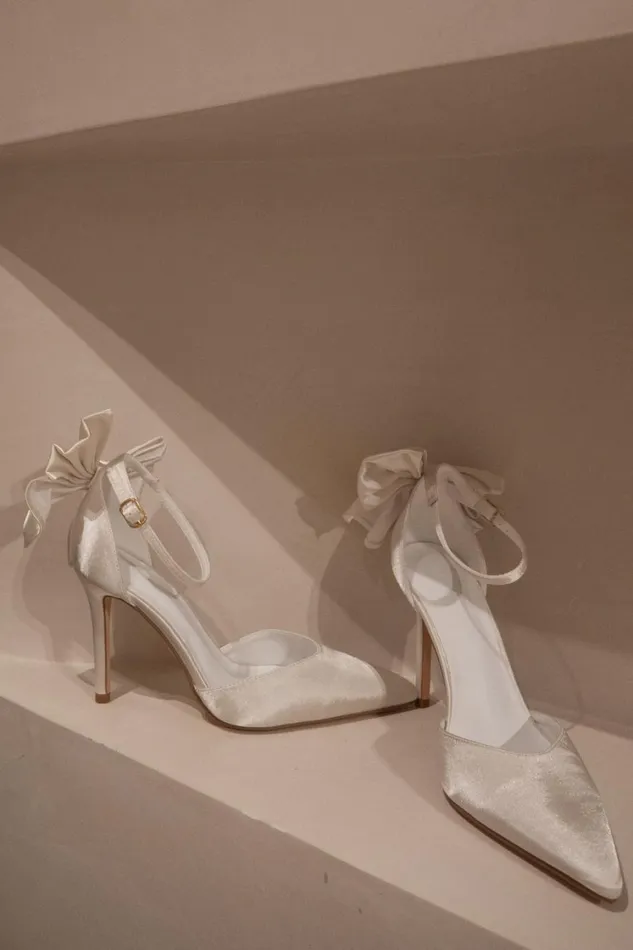 Women Meshki Shoes Charmed Satin Bow Heel 8211 White