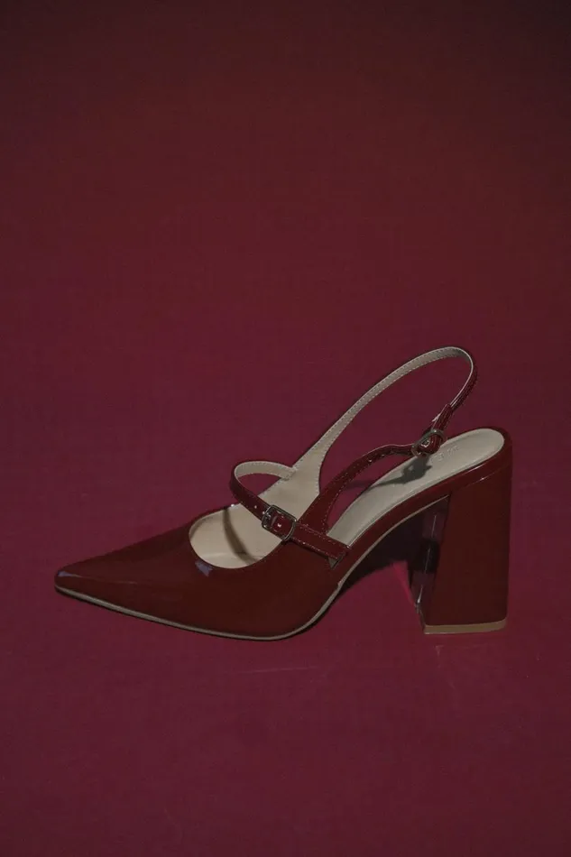 Women Meshki Shoes Valerie Pointed Heels 8211 Red