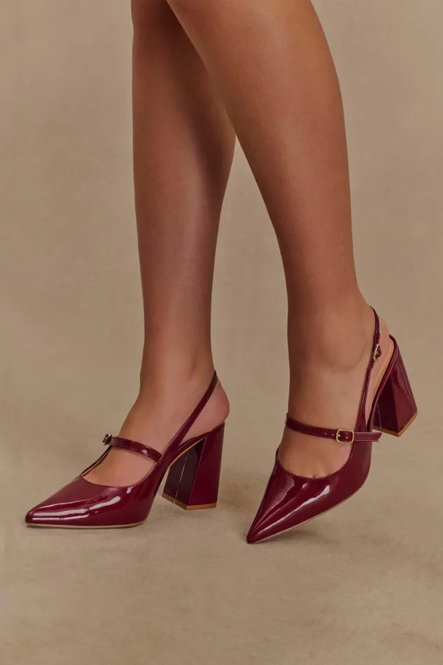 Women Meshki Shoes Valerie Pointed Heels 8211 Red