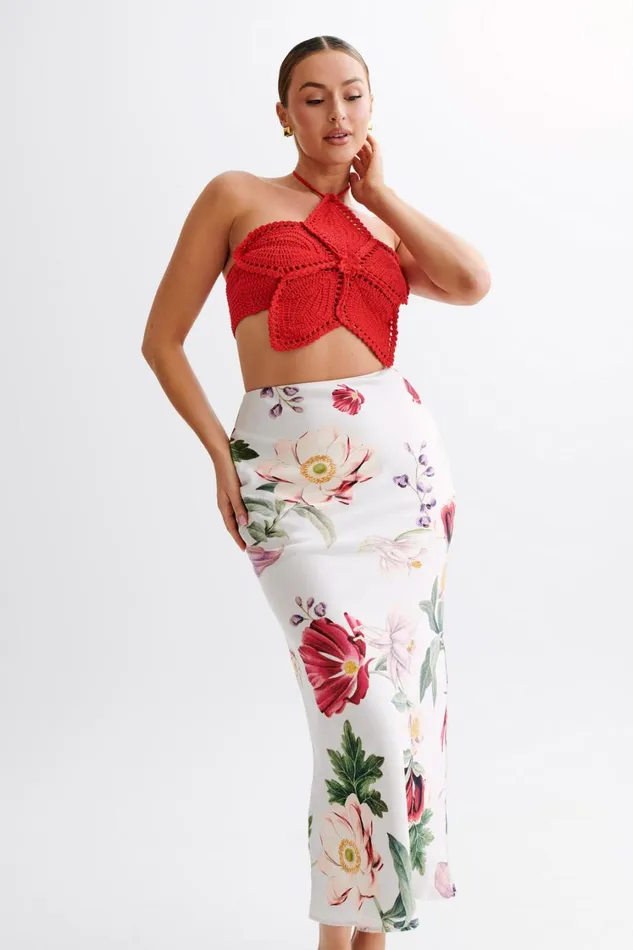 Women Meshki Tops Bailey Floral Crochet Halter Top 8211 Pomegranate