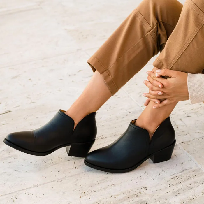 Women Nisolo Boots Mia Everyday Ankle Bootie BlackBlack