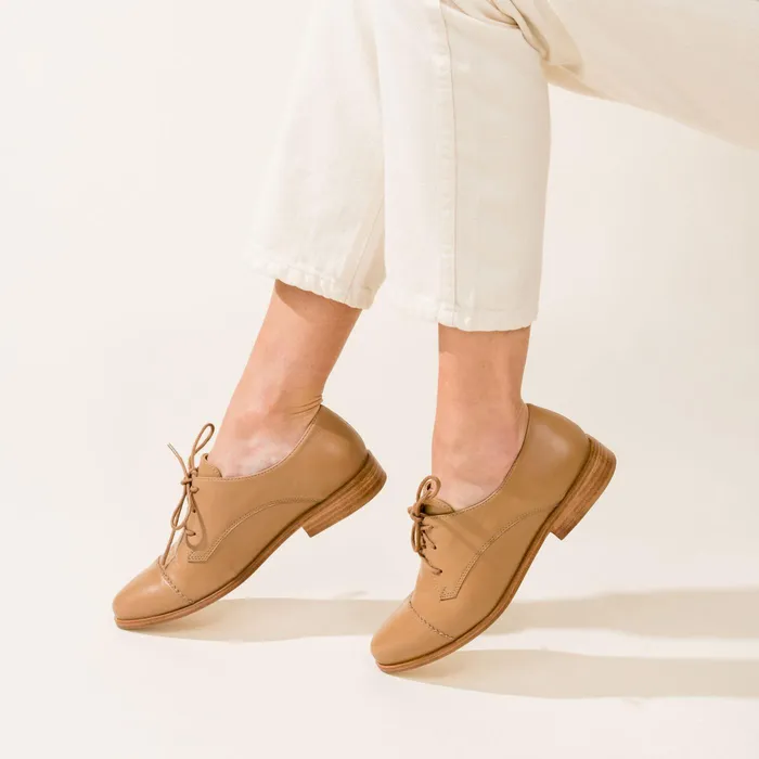 Women Nisolo Flats and Slip Ons Emilia Cap Toe Oxford Almond
