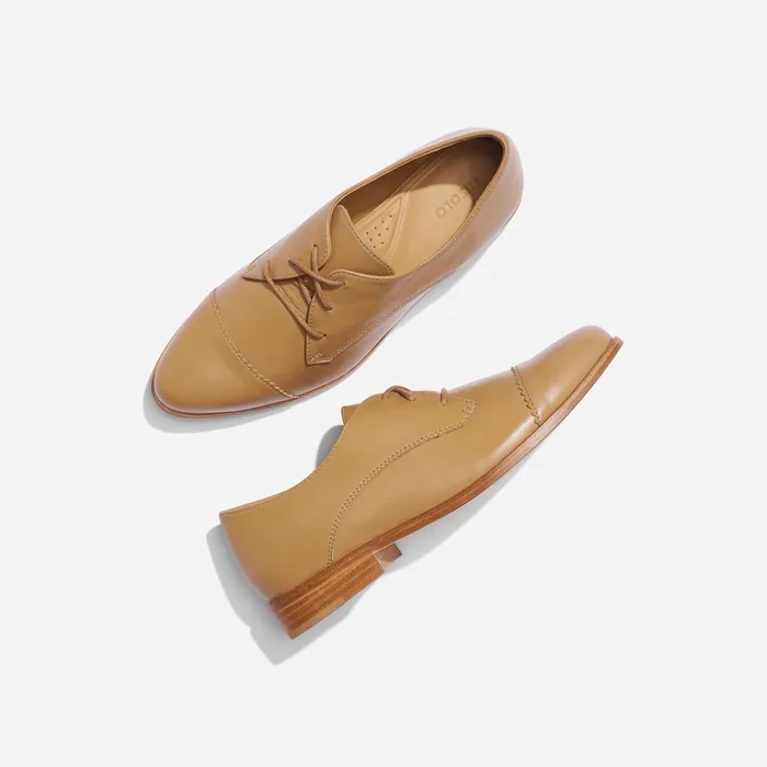 Women Nisolo Flats and Slip Ons Emilia Cap Toe Oxford Almond