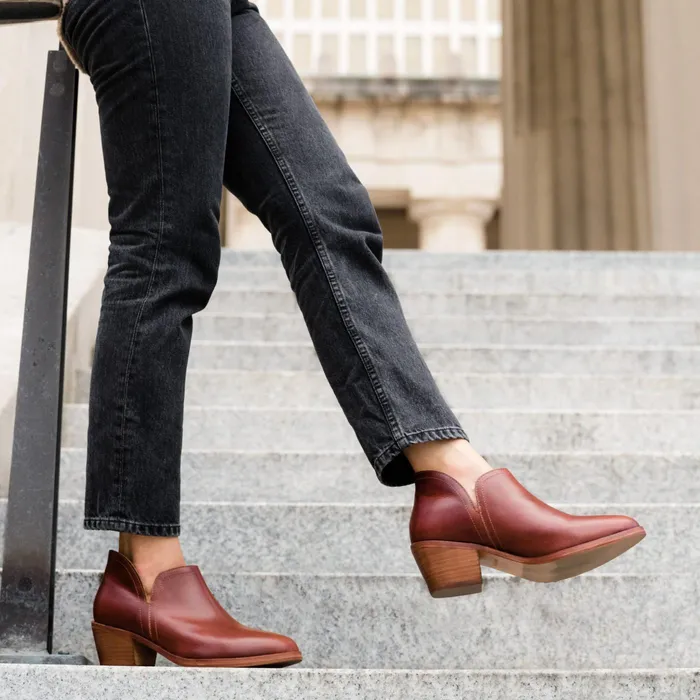 Women Nisolo Heels Mia Everyday Ankle Bootie Auburn