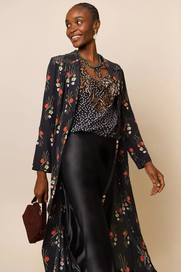 Women Outerwear RIXO Felicity Black Cherry Blossom