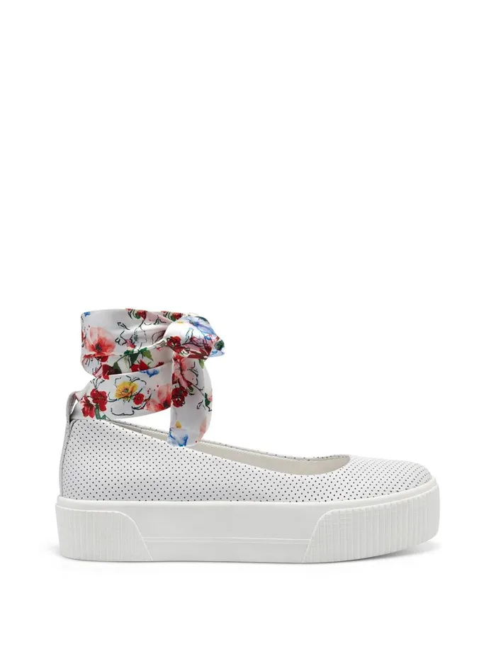 Women Platforms Jessica Simpson Elisah Platform In White Perforated Bright White Women Platforms Jessica Simpson Elisah Platform In White Perforated Bright White
