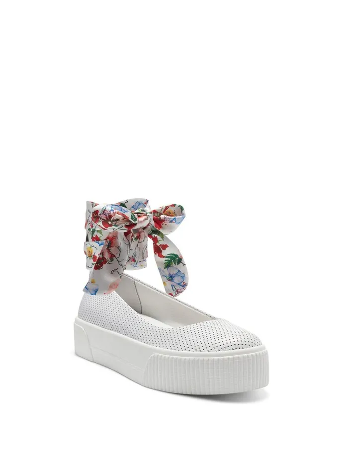 Women Platforms Jessica Simpson Elisah Platform In White Perforated Bright White