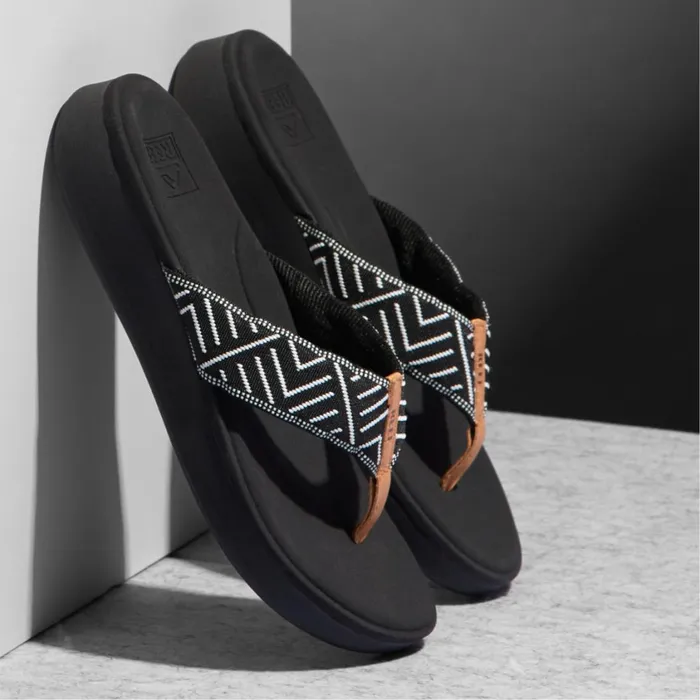 Women Reef Flip Flops Cushion Cloud Textile Black Geo Women Reef Flip Flops Cushion Cloud Textile Black Geo