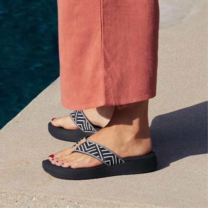 Women Reef Flip Flops Cushion Cloud Textile Black Geo Women Reef Flip Flops Cushion Cloud Textile Black Geo