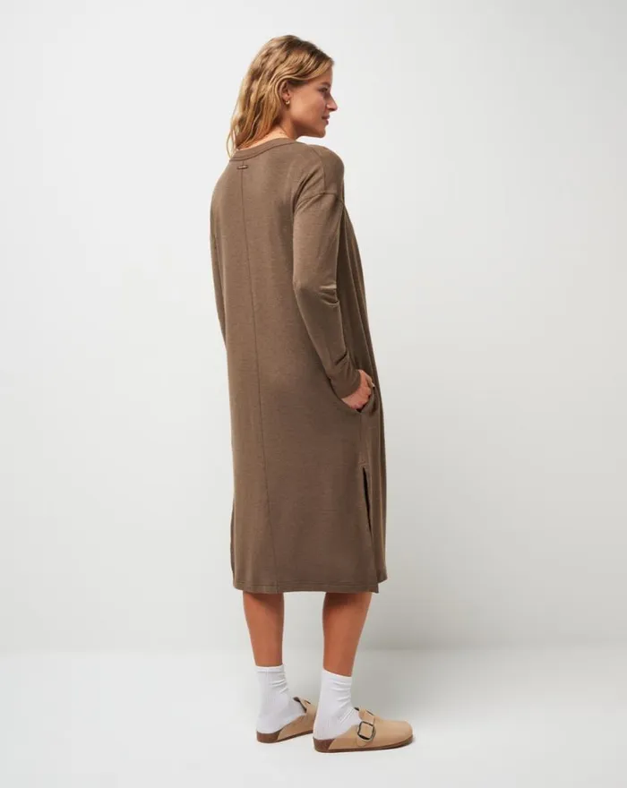 Women RESORT USE CLOUD DUSTER Heather Cocoa Brown TravisMathew Jackets