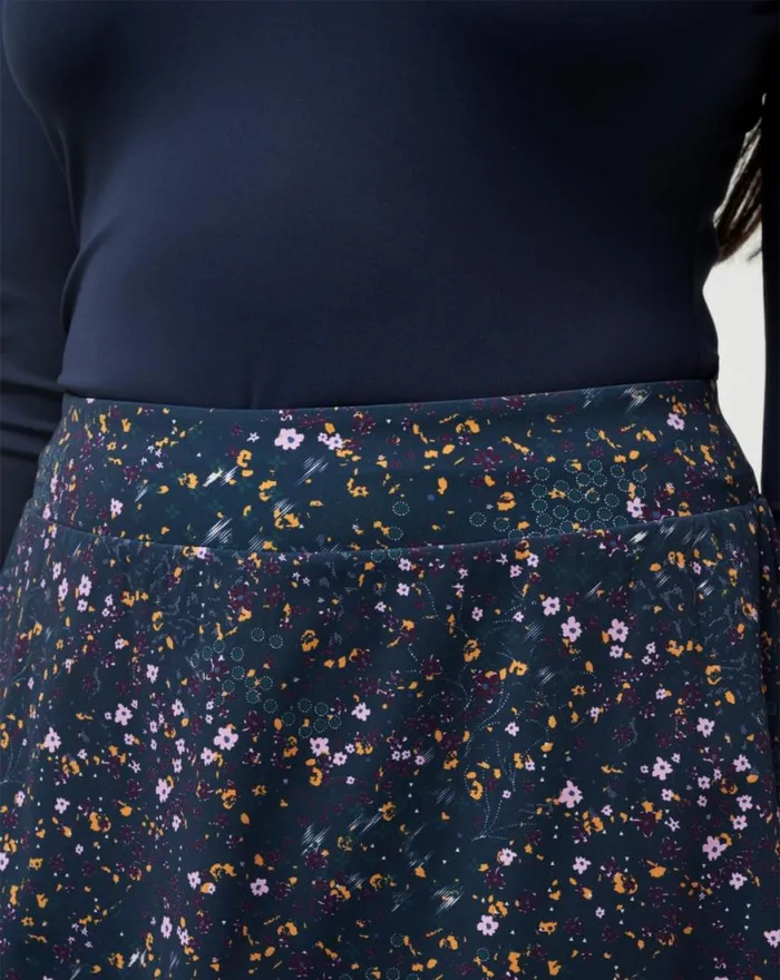 Women SAPPHIRE SUNRISE 20 SKORT Navy Blazer Multi TravisMathew Skorts and Skirts