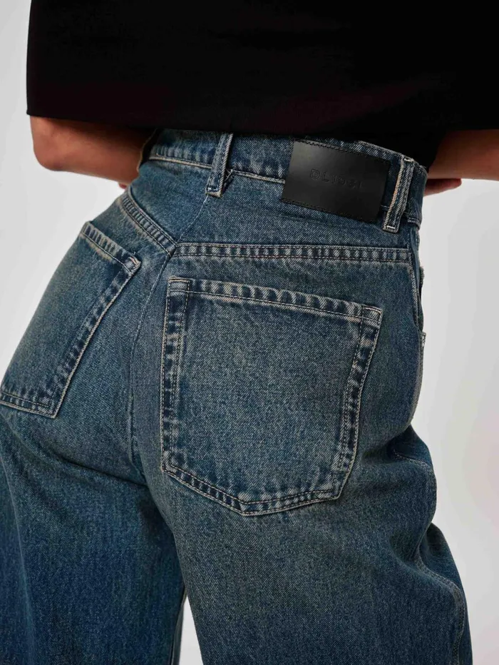 Women Taylor Barrel Ultra High Rise 31034 Jeans DL1961 Barrel