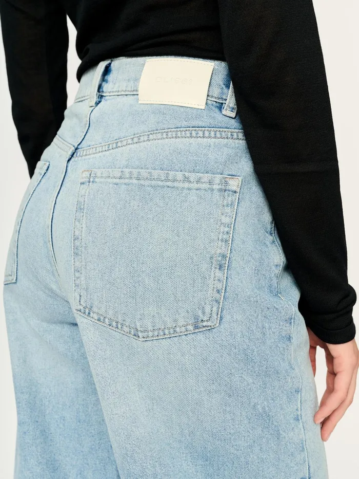 Women Taylor Barrel Ultra High Rise 32034 Jeans DL1961 Wide
