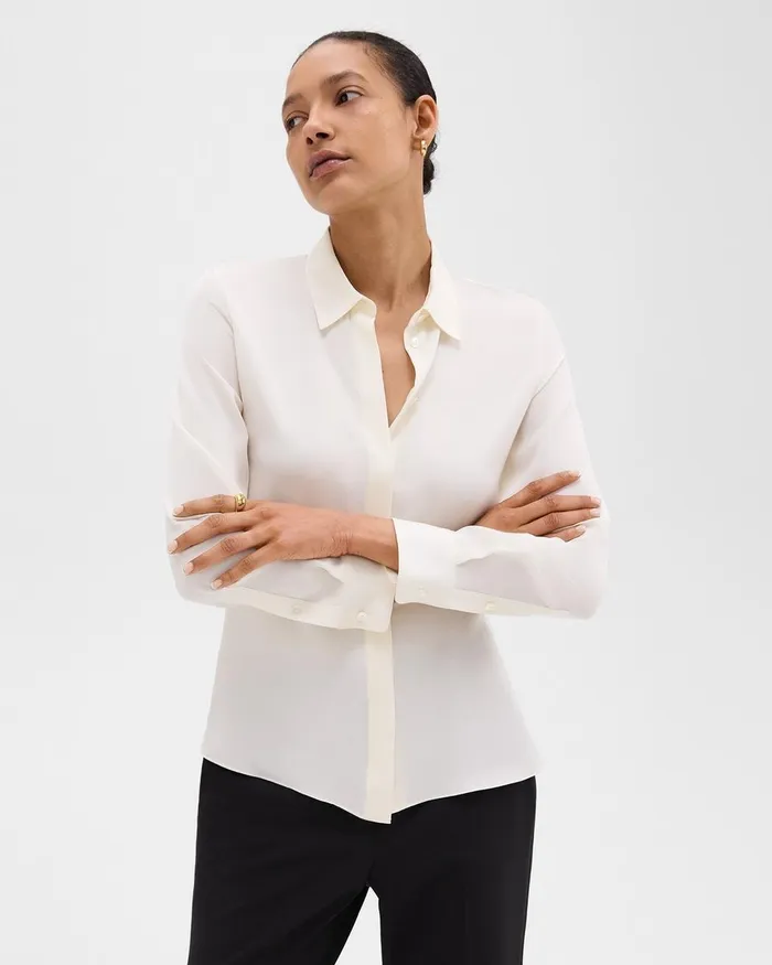 Women Theory Tops Fitted Shirt In Silk Georgette Ivory