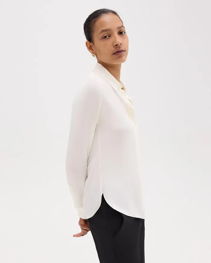 Women Theory Tops Fitted Shirt In Silk Georgette Ivory