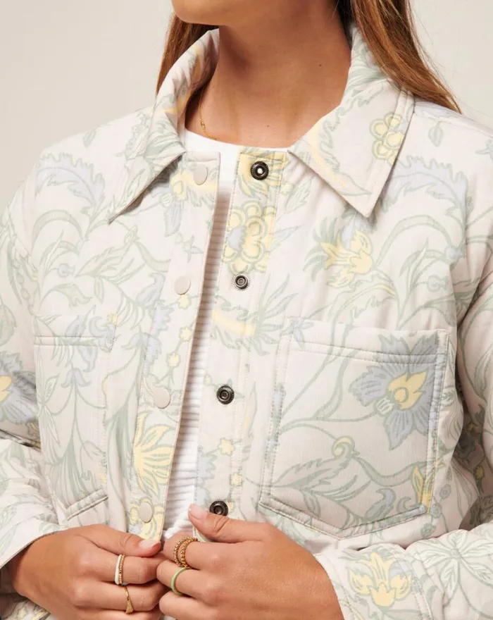 Women THREE DAY GETAWAY SHACKET Pumice Multi TravisMathew Jackets