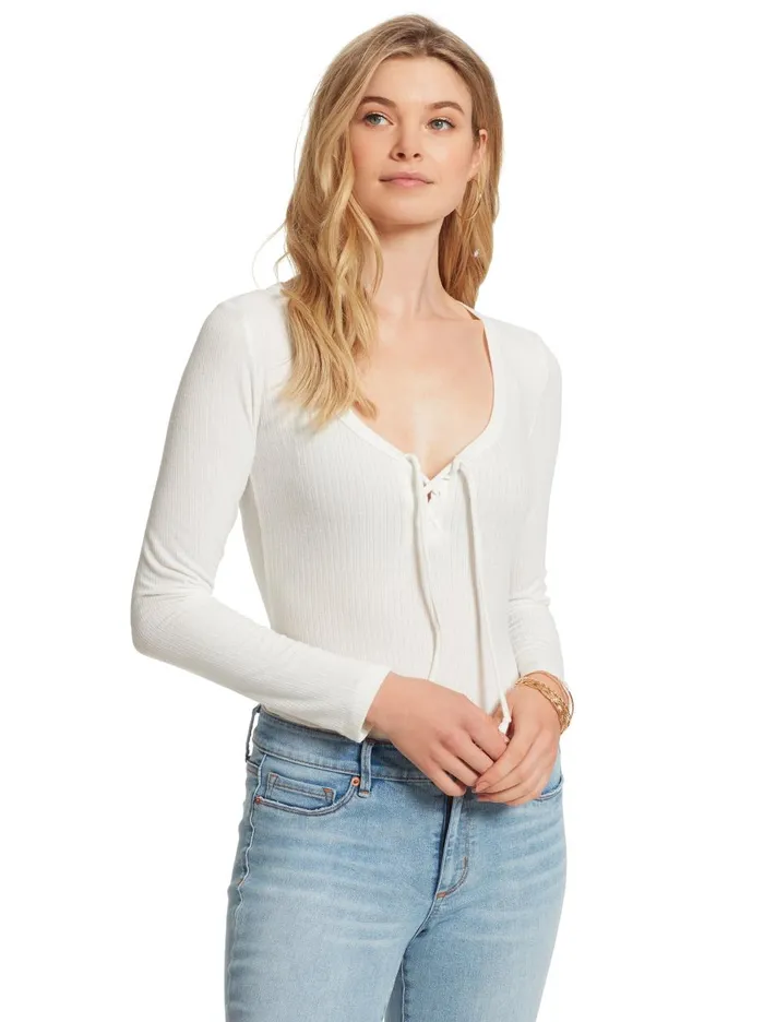 Women Tops Jessica Simpson Carrie Bodysuit In Gardenia Gardenia