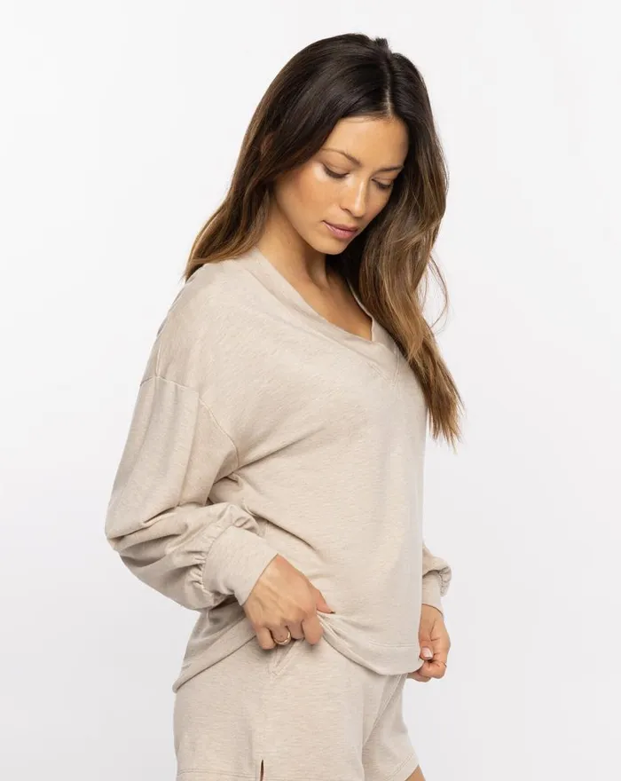 Women VIP TREATMENT CLOUD FRENCH TERRY TOP Heather Natural TravisMathew Hoodies and Pullovers